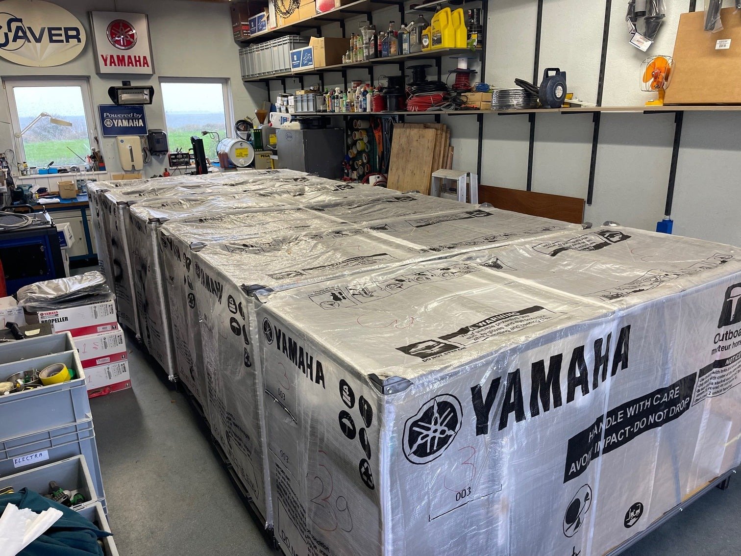 Yamaha 250hp DEC Outboard Motors | Digital Electronic Controls, 25" Shaft | F250XCB - Image 2