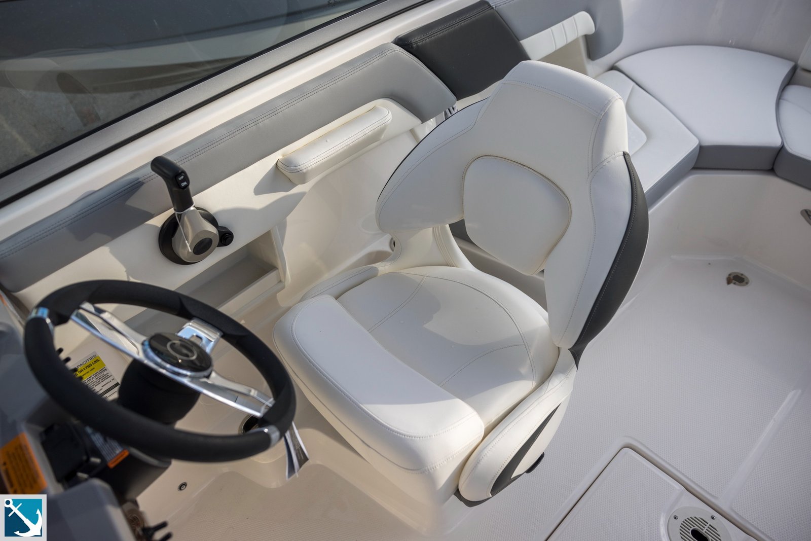 2024 Chaparral 23 SSI OB For Sale - Image 12