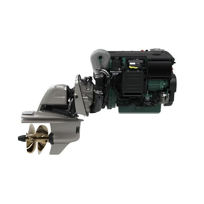 Volvo Penta D4 DPH Diesel Aquamatic Sterndrive - Image 2
