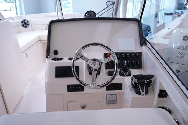 Buy 2026 Grady White Freedom 285 - Image 8