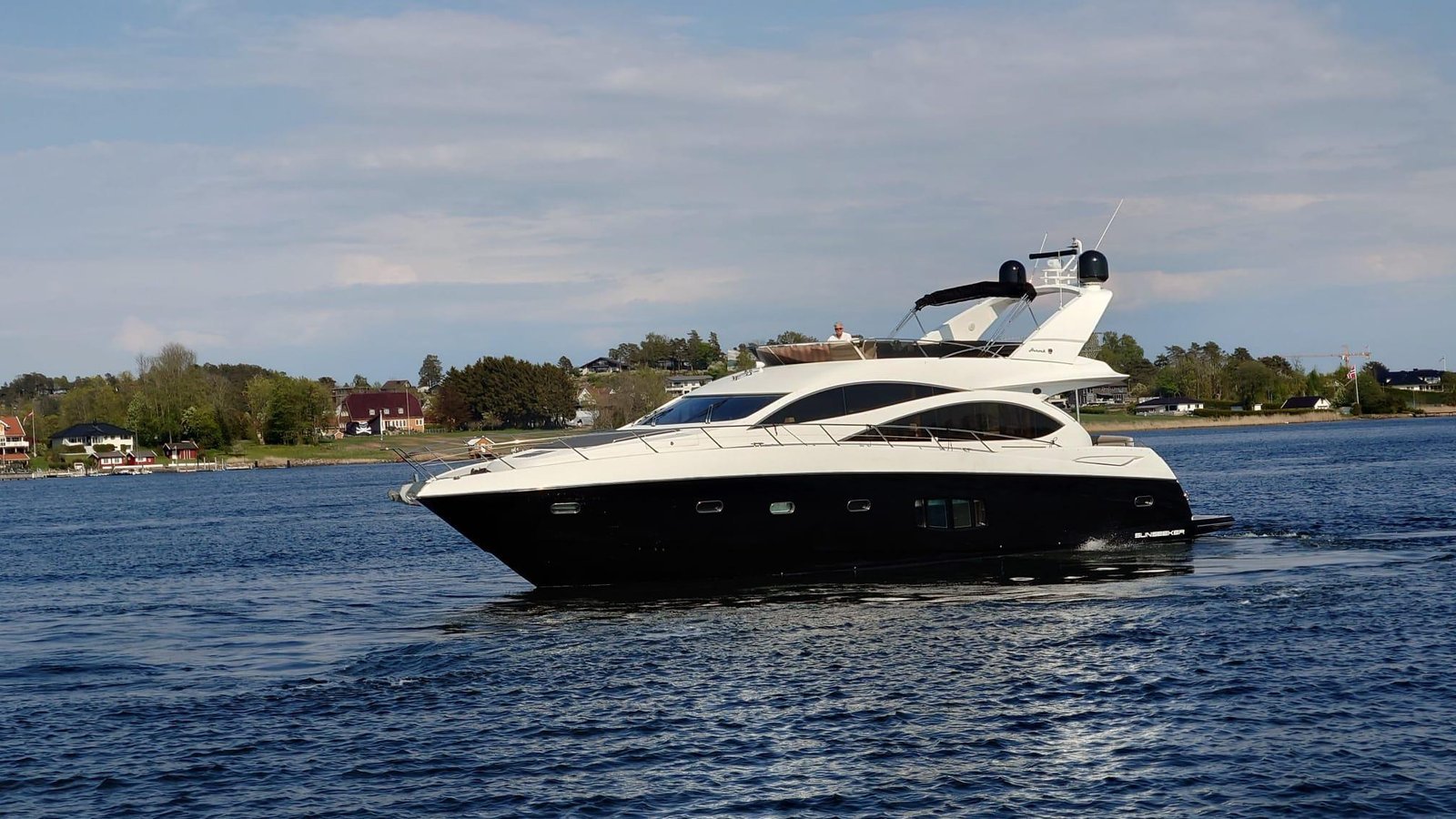 2008 SUNSEEKER MANHATTAN 70 FOR SALE - Image 3