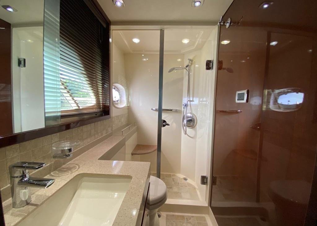 2010 Sea Ray 540 Sundancer FOR SALE - Image 11