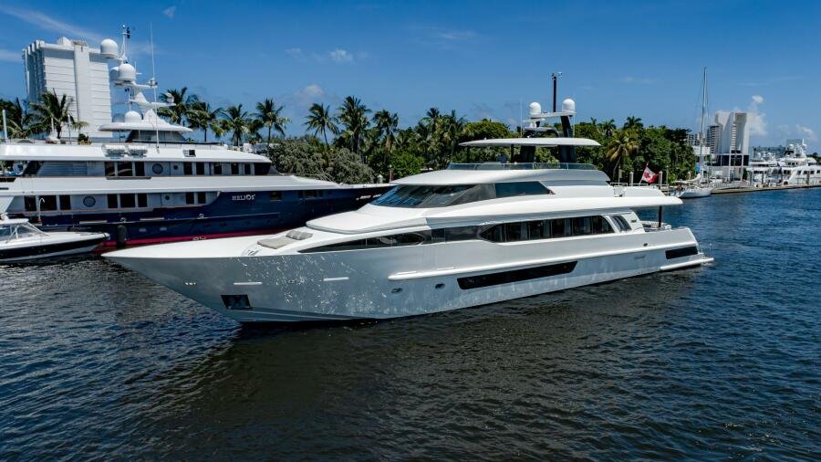2020 Crescent Raised Pilot House CRESCENT LADY FOR SALE