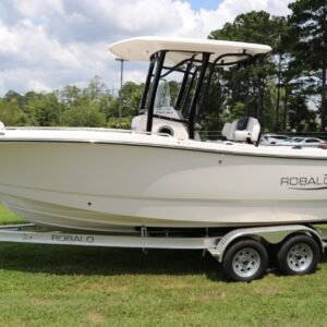2024 Robalo R230 Center Console For Sale