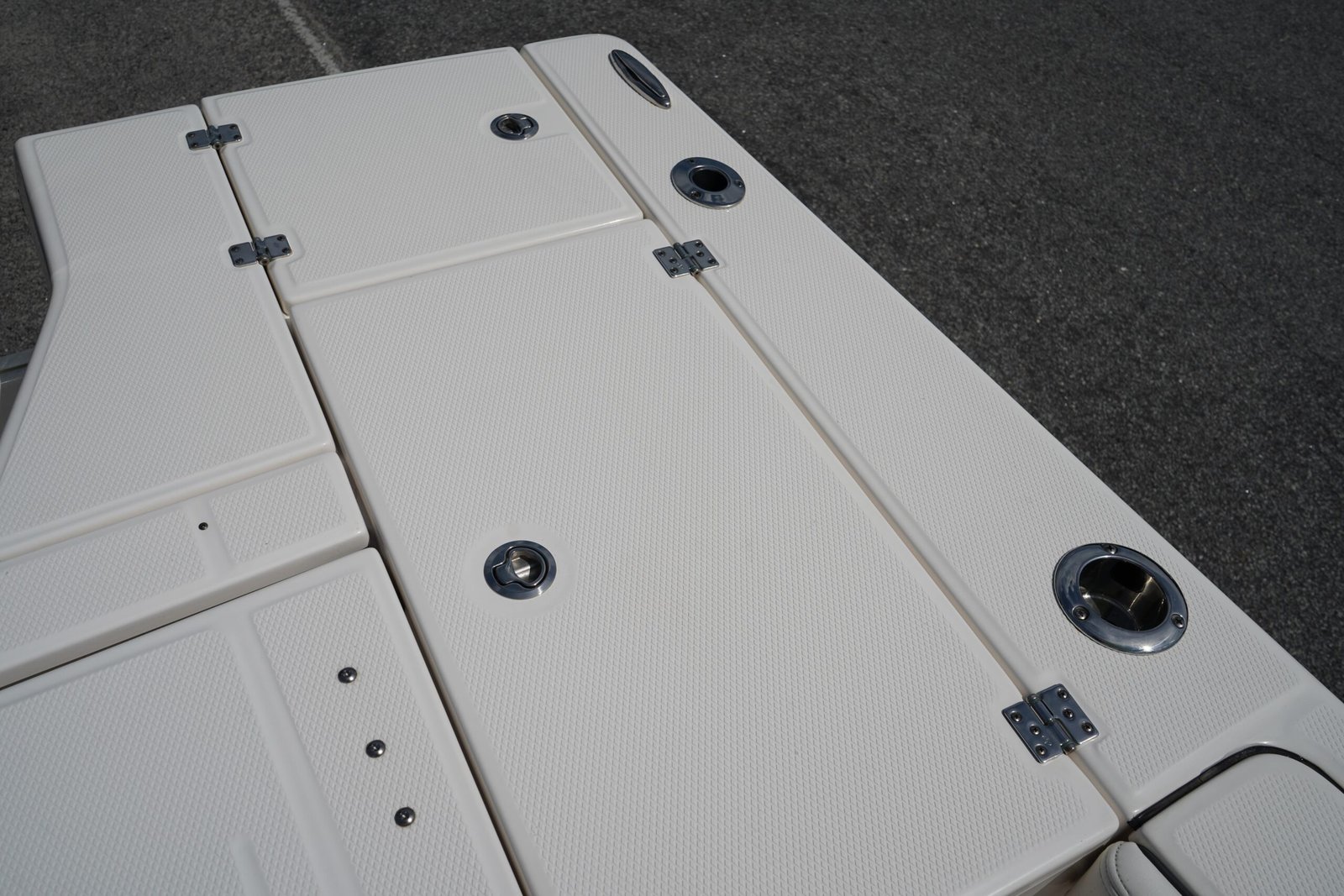 2024 Robalo 226 Cayman For Sale - Image 11