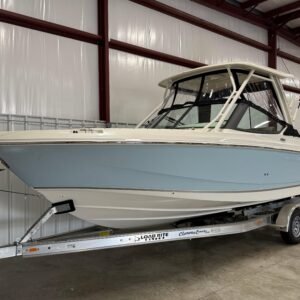 2025 Boston Whaler 240 Vantage