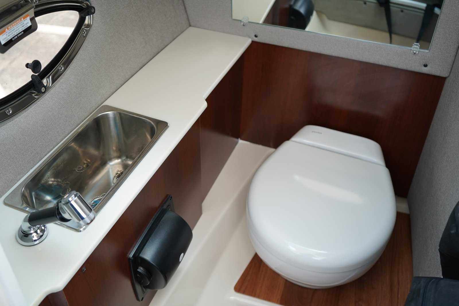 2025 Chaparral 270 OSX For Sale - Image 17