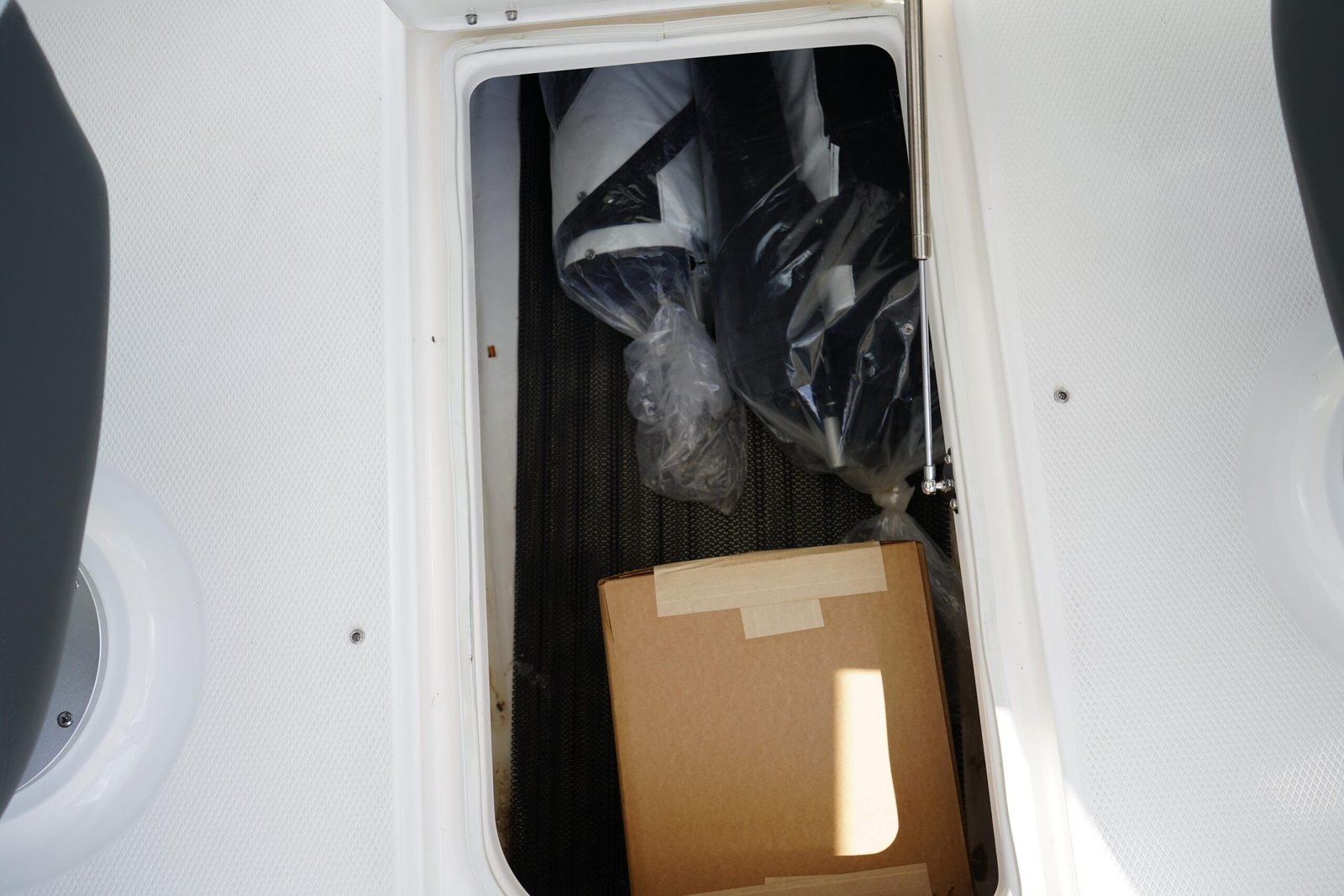 2025 Chaparral 270 OSX For Sale - Image 11