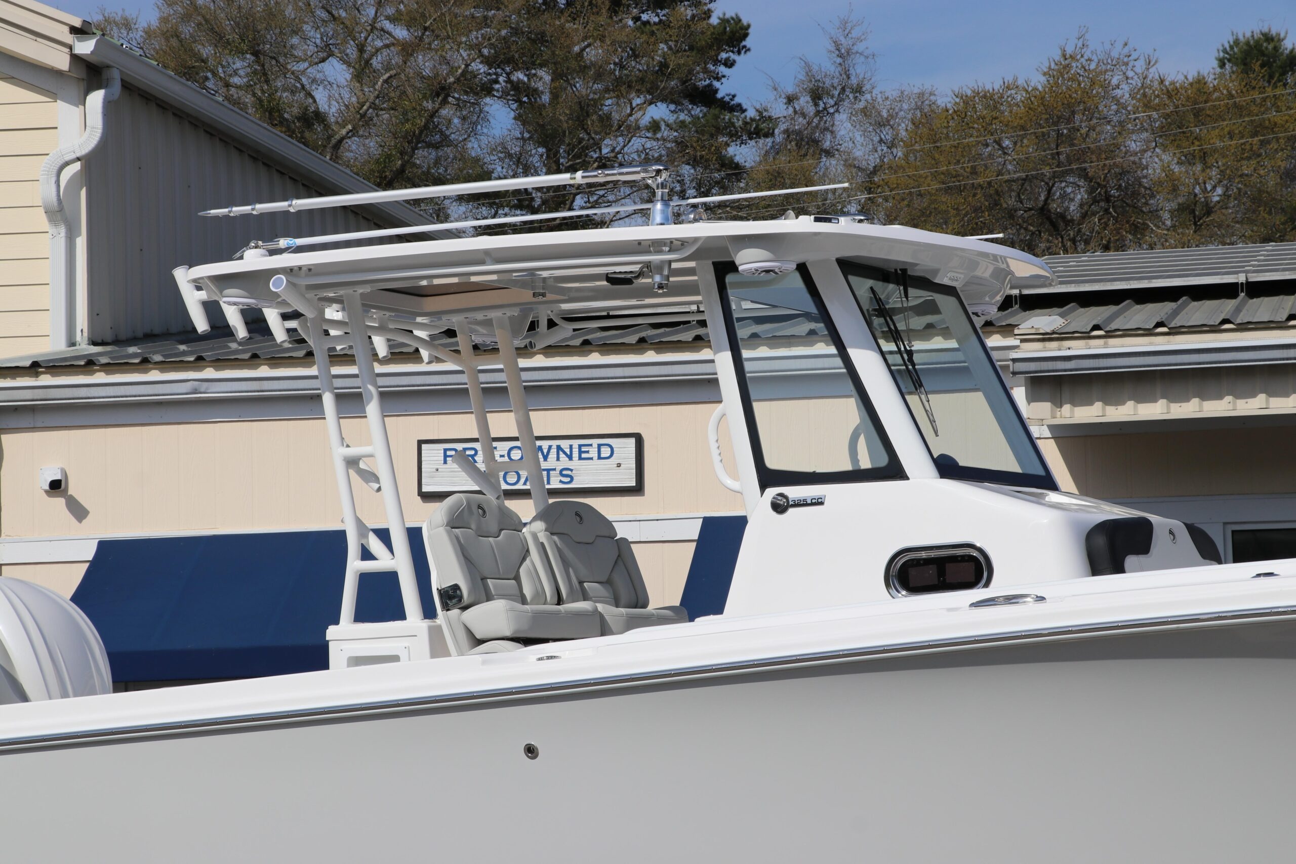 2025 Edgewater 325CC For Sale - Image 8