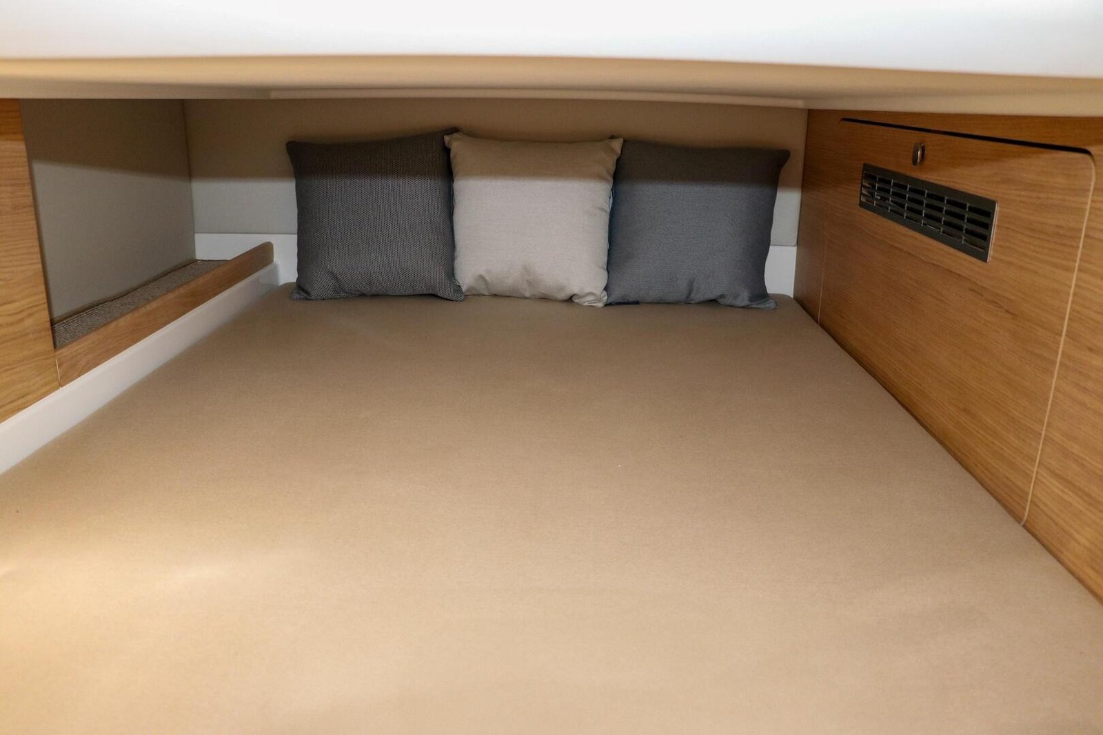2025 Nimbus Tender 11 For Sale - Image 49