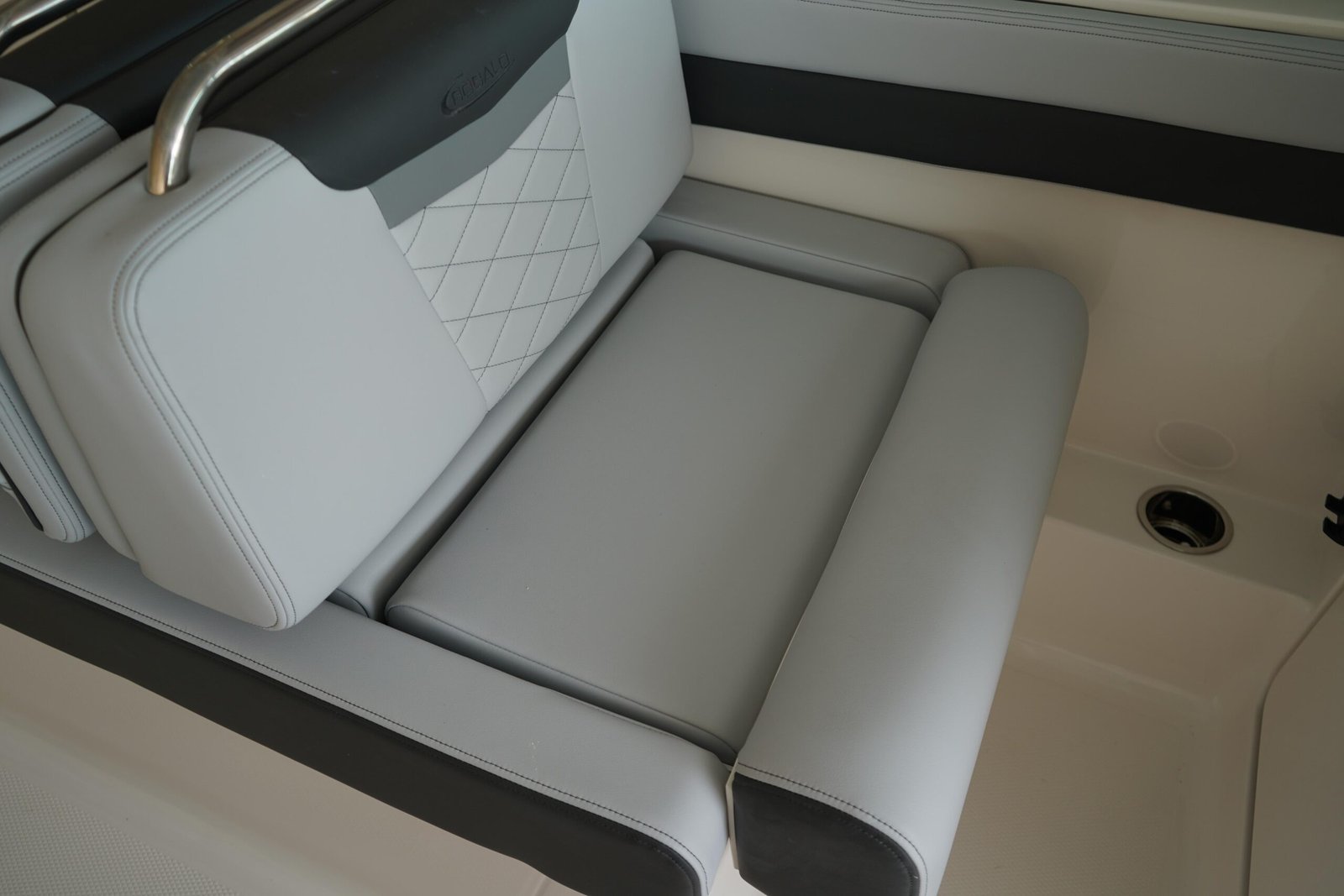 2025 Robalo R257 For Sale - Image 17