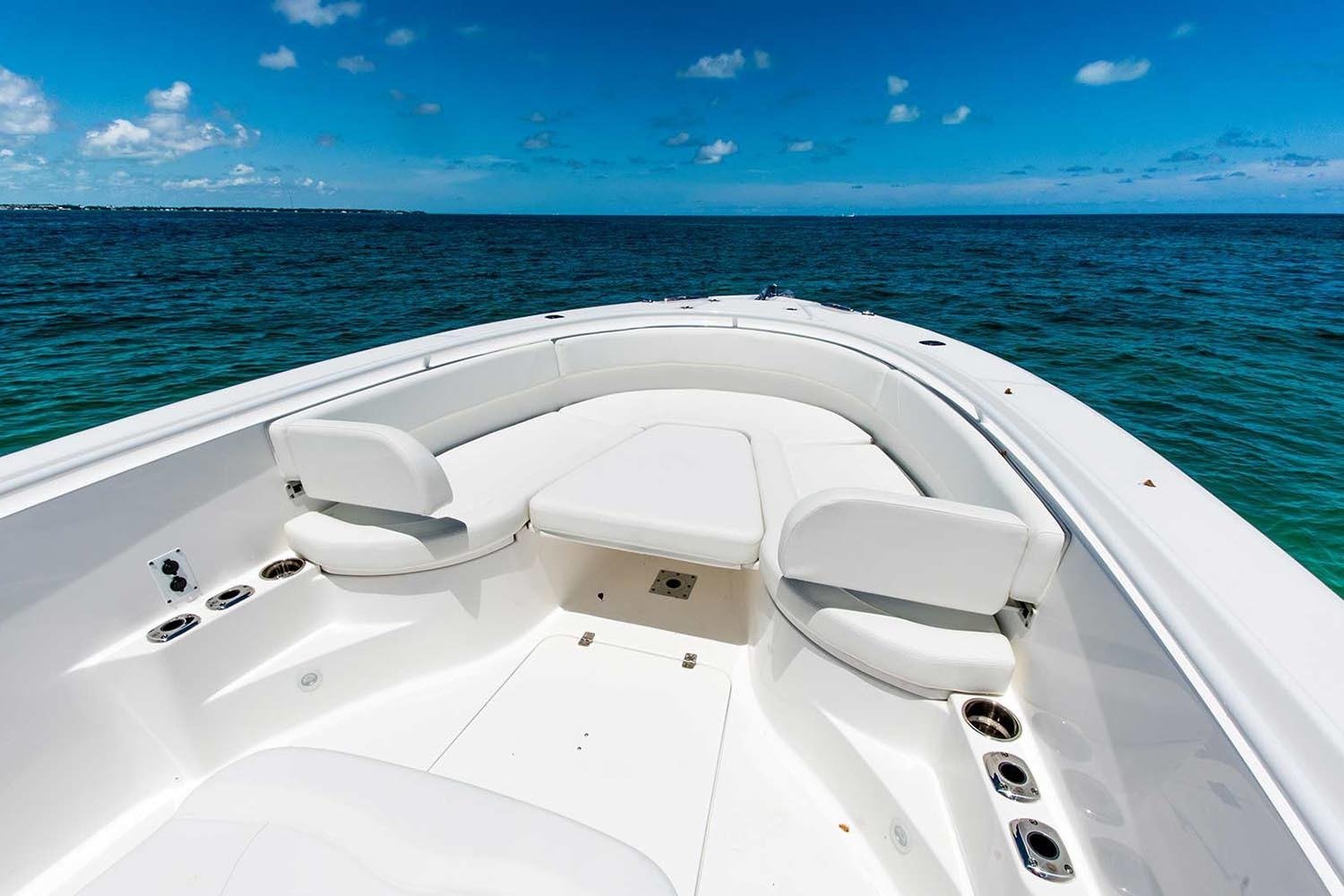 2026 Edgewater 325CC For Sale - Image 3