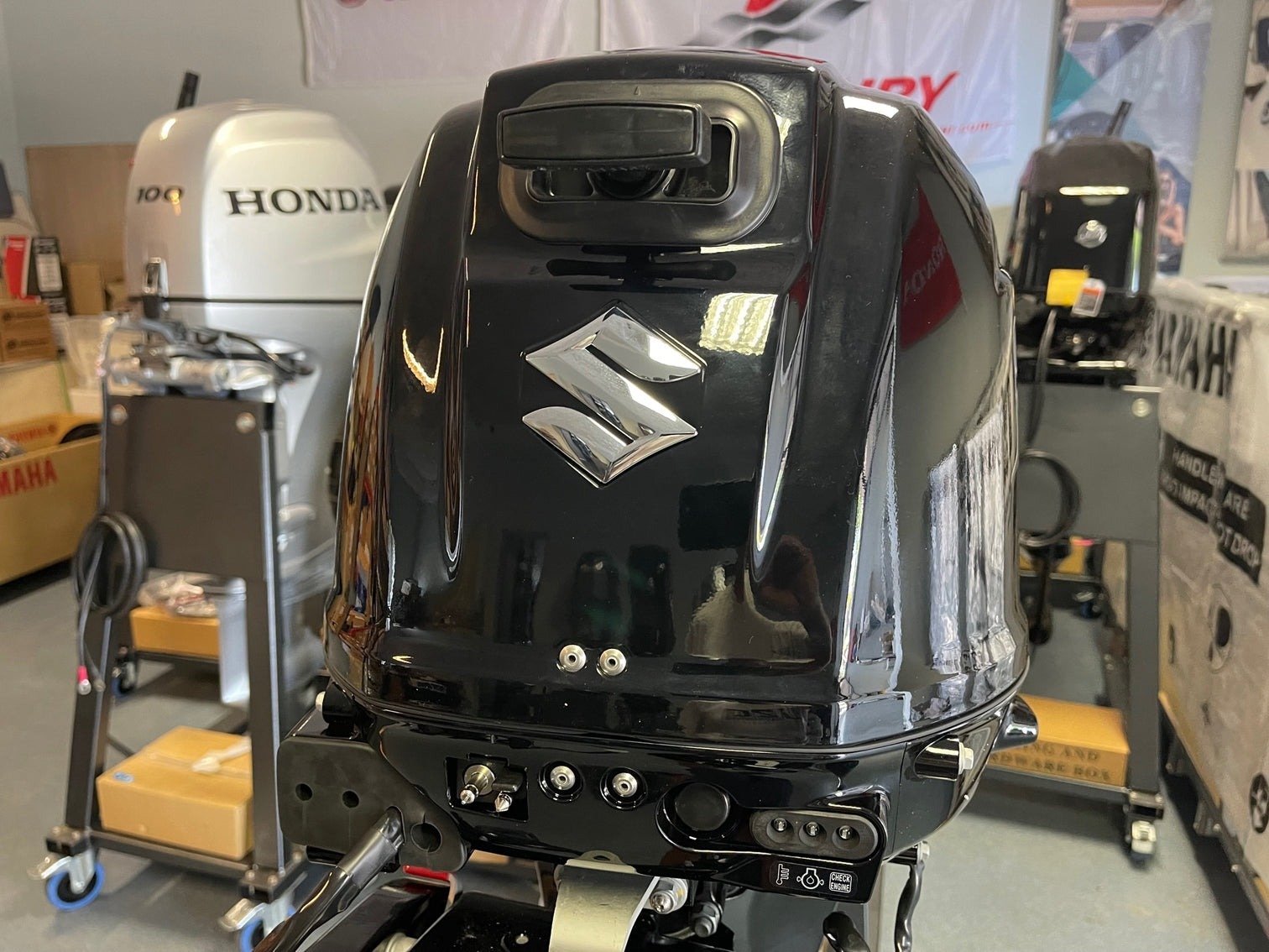 2022 Suzuki 30HP Outboard for sale - 20. in Shaft - Image 3