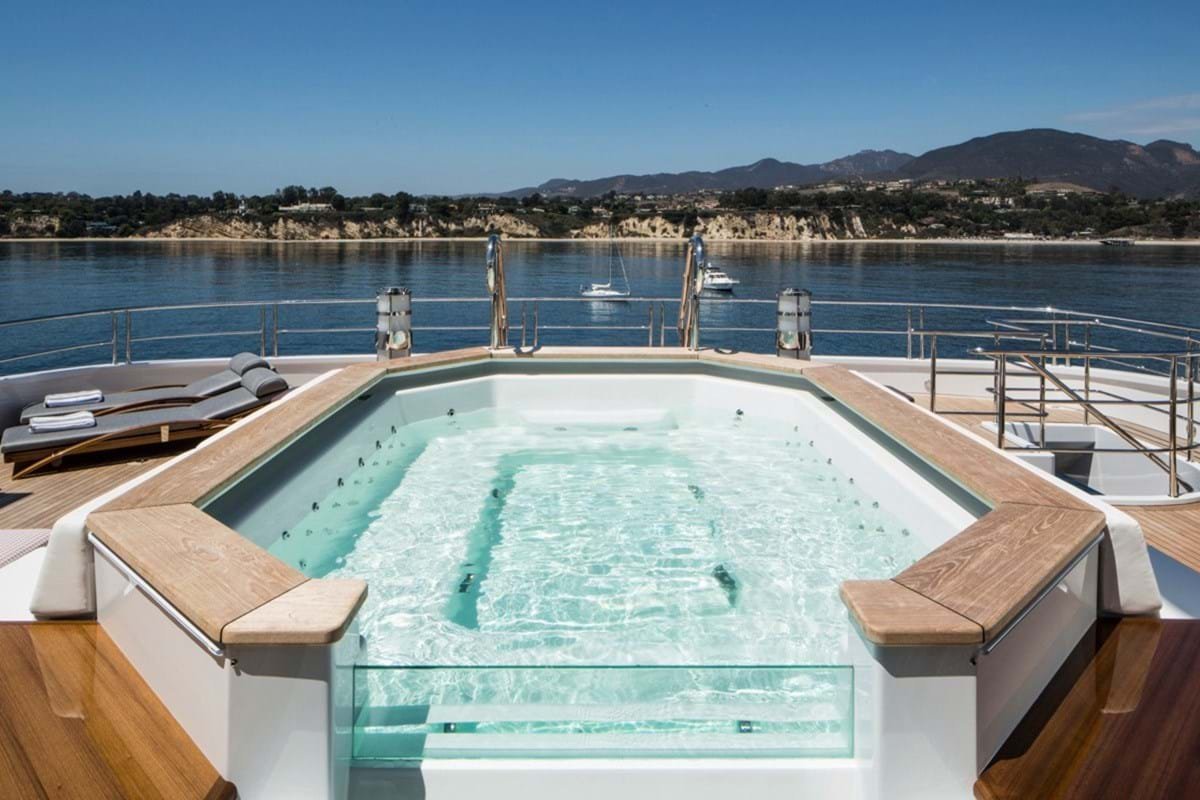 INVICTUS Motor yacht for sale - Image 15