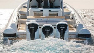 Outboard Motor Weight: Why It Matters for Boat Performance